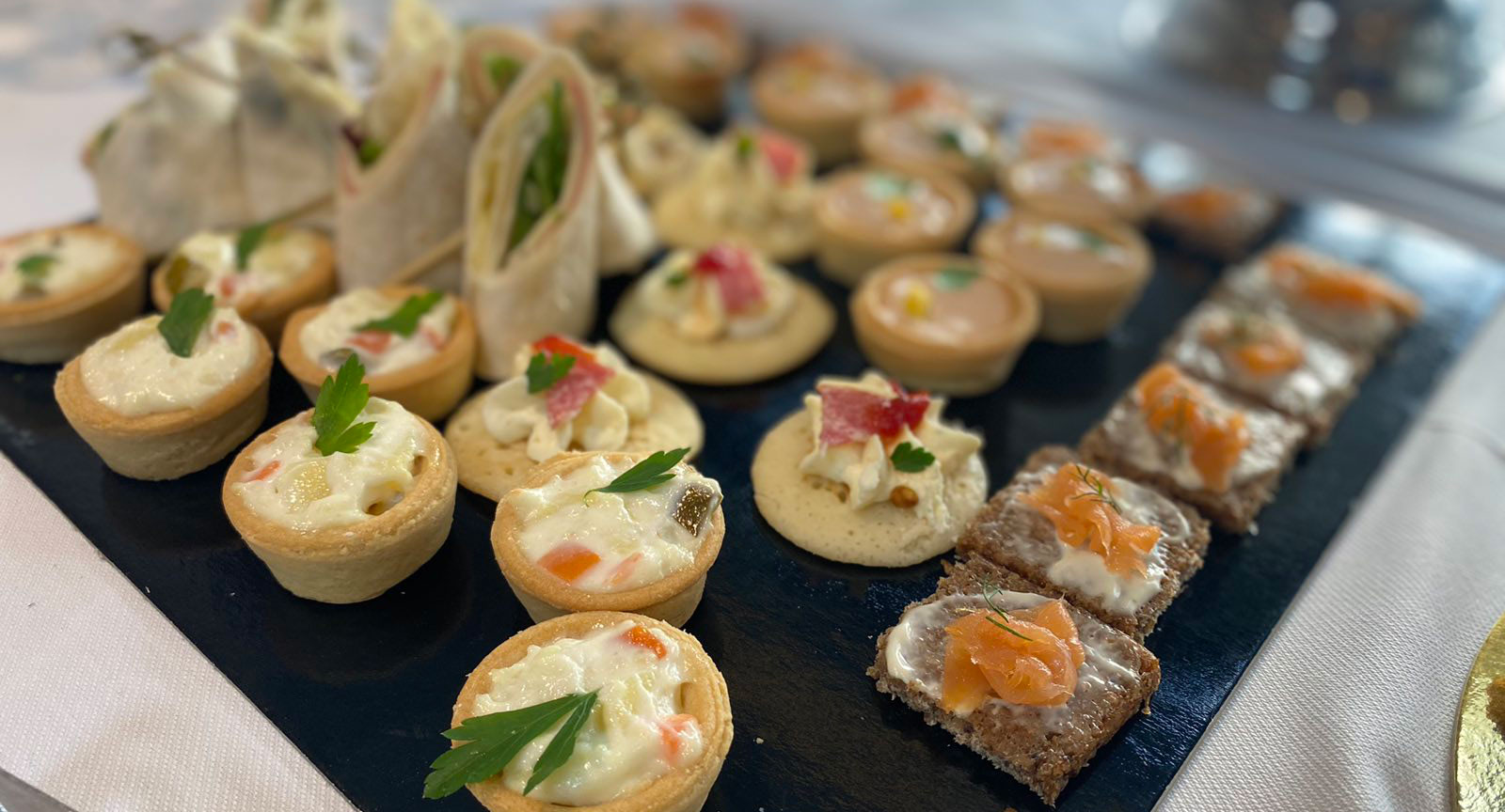 Επαγγελματικά Catering Καλογιάννης